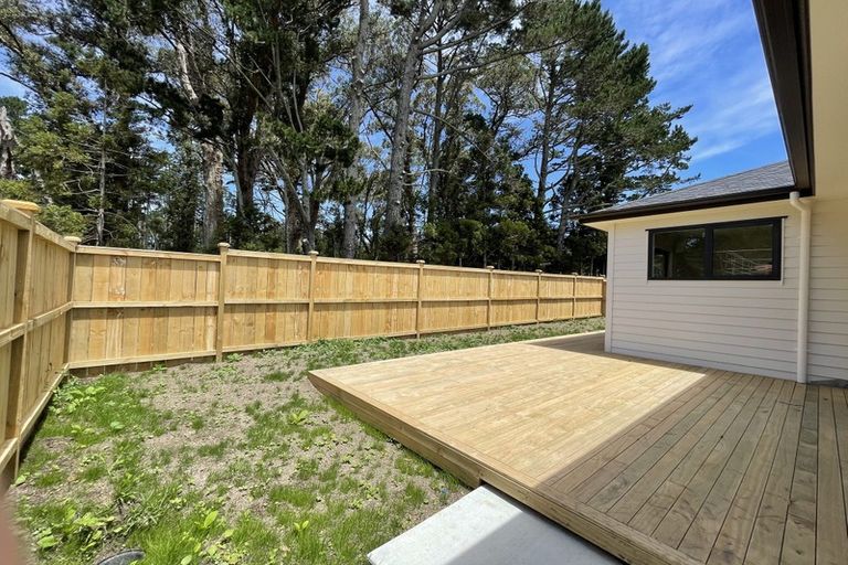 Photo of property in 20 Konoba Avenue, Kumeu, 0810