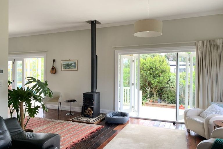 Photo of property in 86 Clyde Street, Island Bay, Wellington, 6023