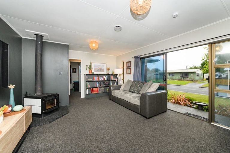 Photo of property in 14 Huntly Street, Foxton, 4814