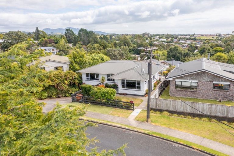 Photo of property in 230 Frankley Road, Frankleigh Park, New Plymouth, 4310