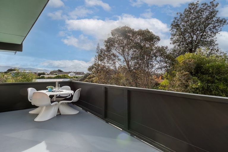 Photo of property in 63 Mazengarb Road, Paraparaumu Beach, Paraparaumu, 5032