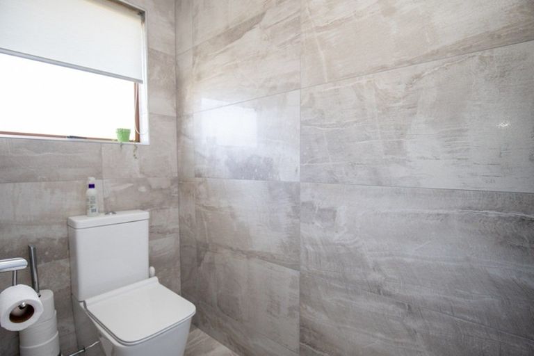 Photo of property in 6 Pinnock Place, Ngatea, 3503