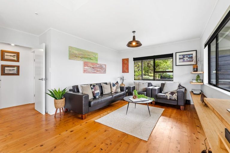Photo of property in 17 Young Street, Mahurangi East, Warkworth, 0982