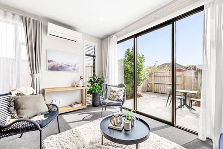 Photo of property in 25 Ron Deal Way, Epuni, Lower Hutt, 5011