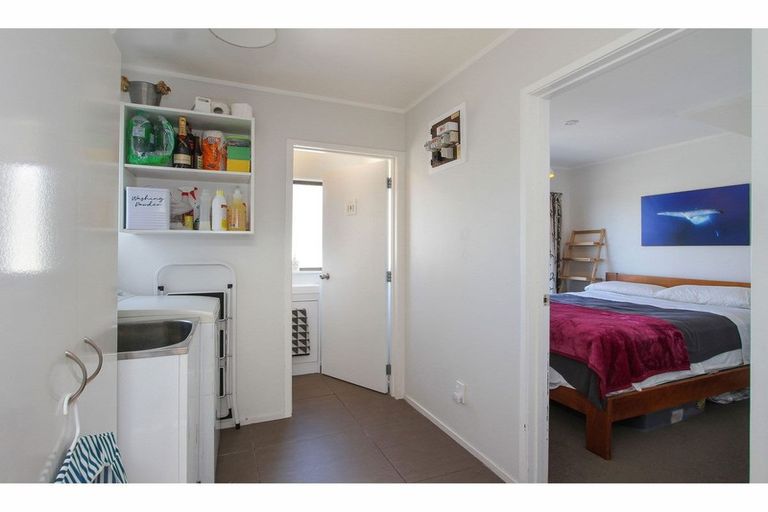 Photo of property in 2/2 Ceramco Place, Torbay, Auckland, 0630