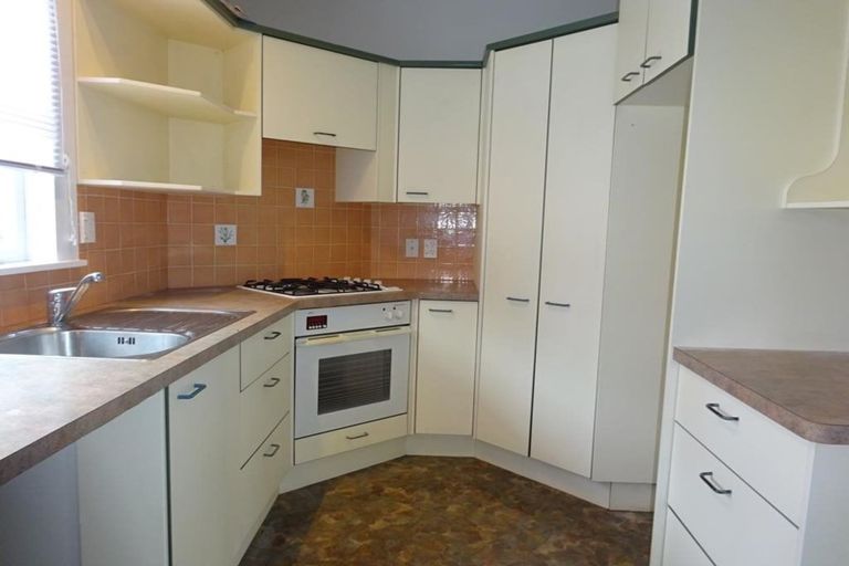 Photo of property in 613 Saint Aubyn Street West, Saint Leonards, Hastings, 4120