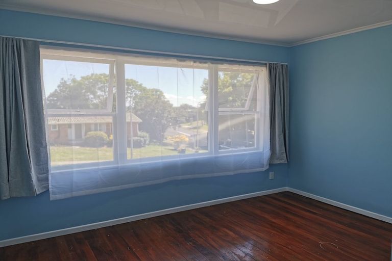 Photo of property in 1/7 Larne Avenue, Pakuranga Heights, Auckland, 2010