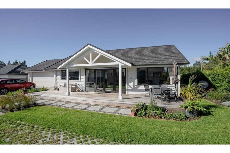 Photo of property in 5 Te Wairere Crescent, Kerikeri, 0230