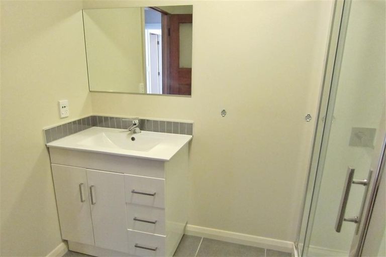 Photo of property in 84 Amohia Street, Paraparaumu, 5032