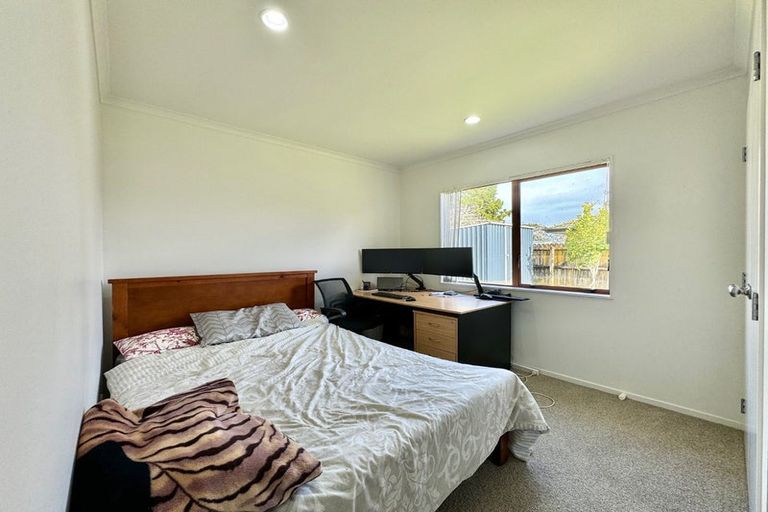 Photo of property in 8 Ettrick Lane, Papakura, 2110
