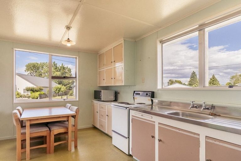 Photo of property in 37 Omahau Crescent, Twizel, 7901