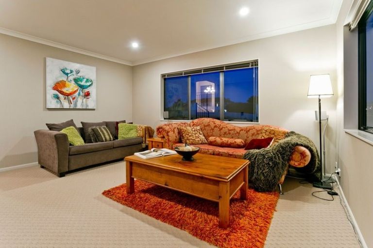 Photo of property in 57 Laurel Oak Drive, Schnapper Rock, Auckland, 0632