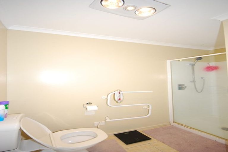 Photo of property in 11 Carrick Glen Avenue, Flat Bush, Auckland, 2019