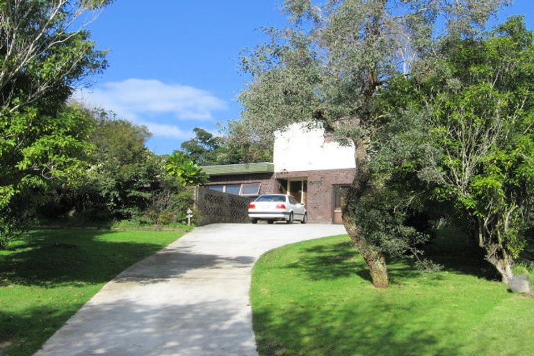 Photo of property in 6 Juvena Place, Clover Park, Auckland, 2019