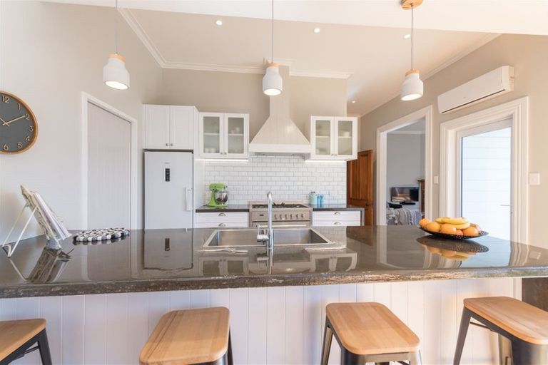 Photo of property in 95 Kawai Street, Nelson South, Nelson, 7010