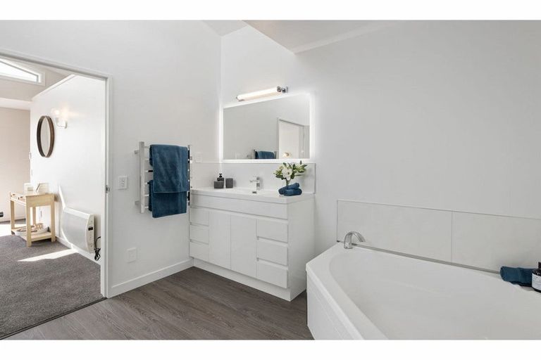 Photo of property in 19a Rostrevor Street, Hamilton Central, Hamilton, 3204