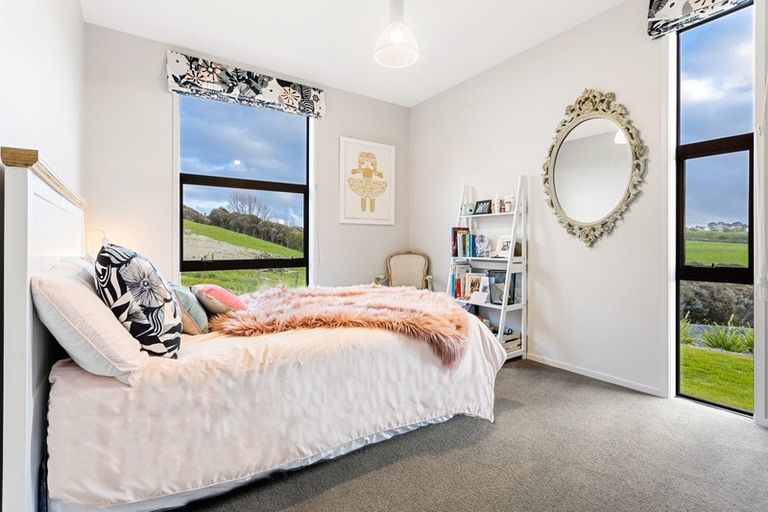 Photo of property in 56 Hull Road, Waitoki, Kaukapakapa, 0871