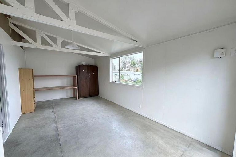 Photo of property in 16 Vickerman Street, Otara, Auckland, 2023