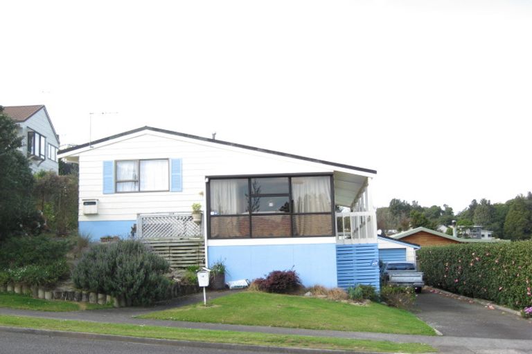Photo of property in 94 Heta Road, Highlands Park, New Plymouth, 4312