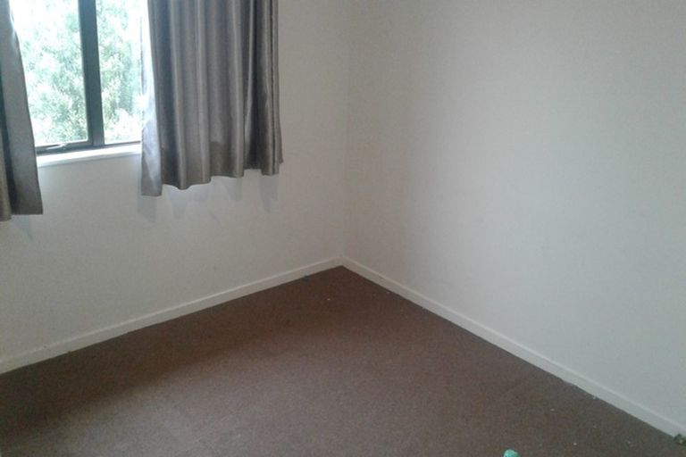 Photo of property in 12 Arde Place, Massey, Auckland, 0614
