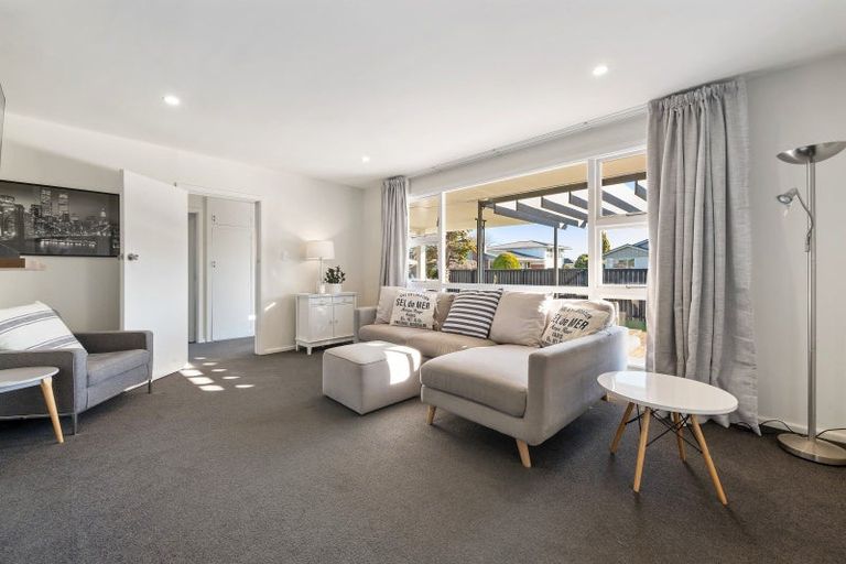 Photo of property in 34 Gladson Avenue, Sockburn, Christchurch, 8042