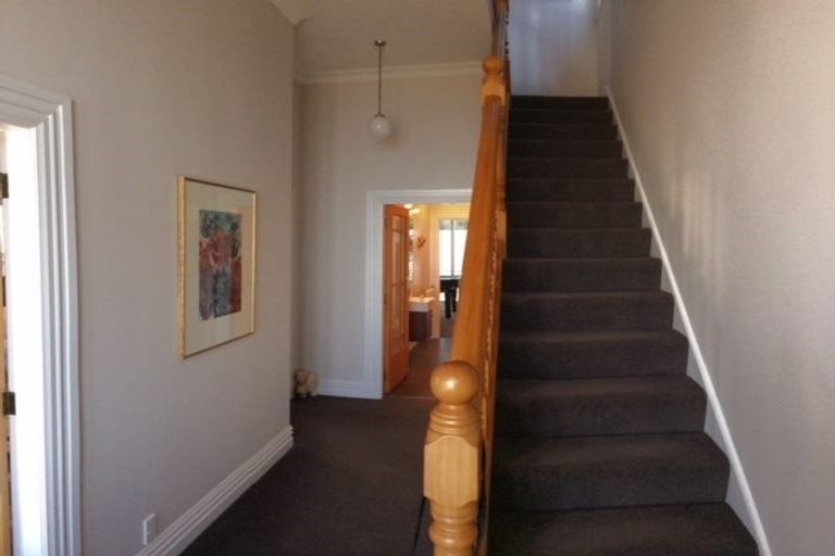 Photo of property in 5 Moeller Street, Mount Victoria, Wellington, 6011