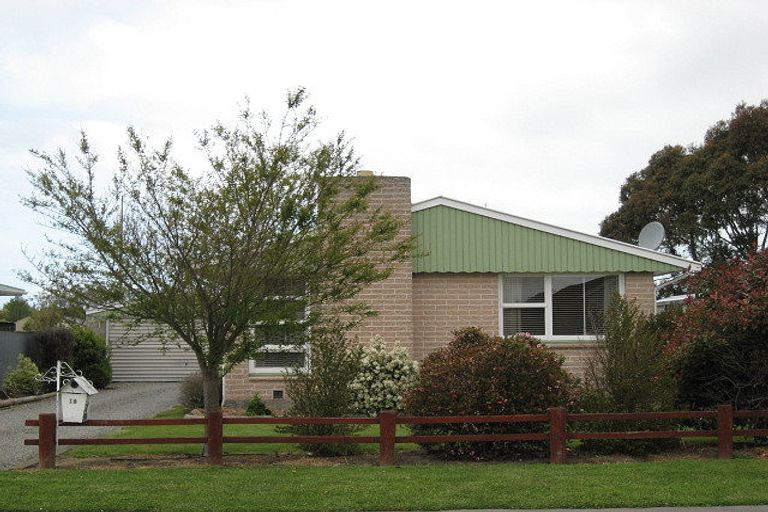 Photo of property in 19 Sneyd Street, Kaiapoi, 7630