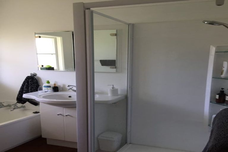 Photo of property in 2/34 Jeffreys Road, Fendalton, Christchurch, 8052