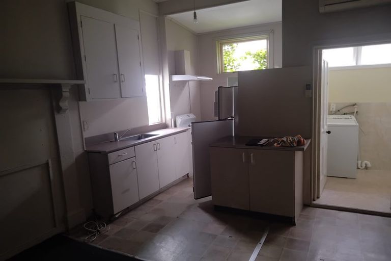 Photo of property in 74 Heriot Row, North Dunedin, Dunedin, 9016