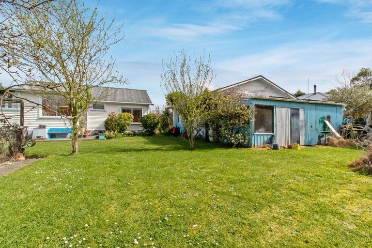 Photo of property in 8 Oxford Street, Waimate, 7924