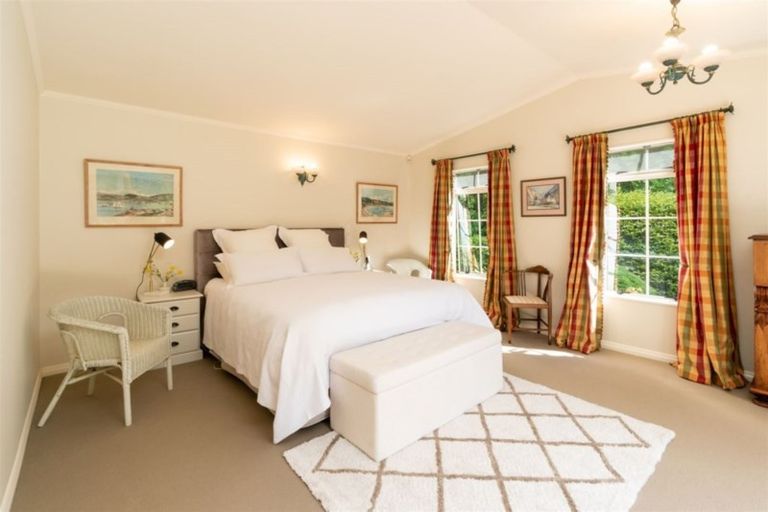 Photo of property in 50 Manu Grove, Waikanae, 5036