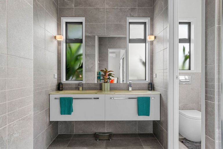 Photo of property in 70 Baylys Coast Road, Dargaville, 0377