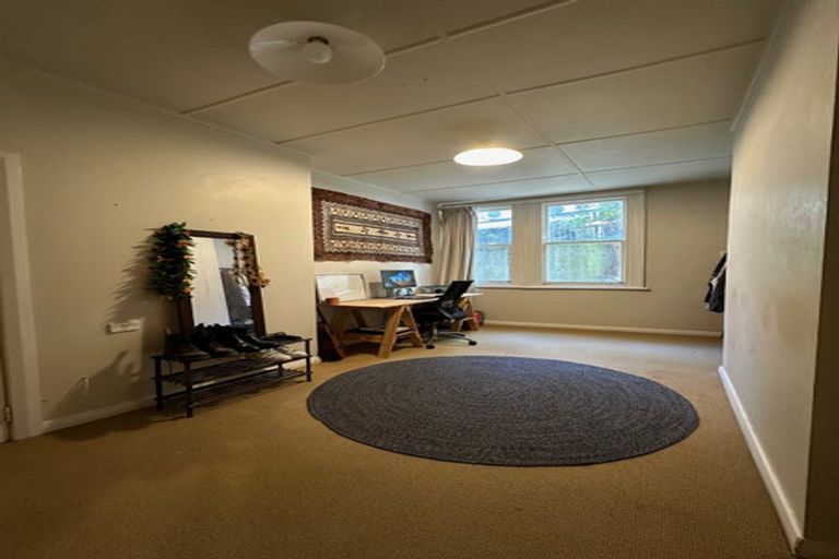 Photo of property in 13 Tinakori Road, Thorndon, Wellington, 6011