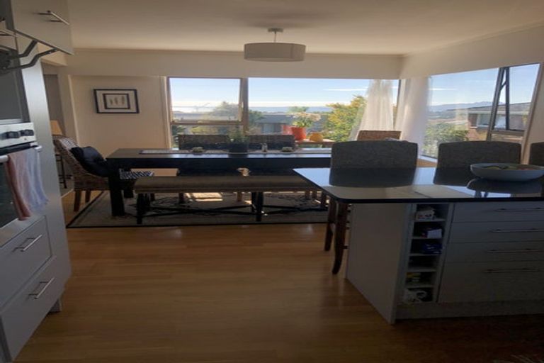 Photo of property in 1/61 Forrest Hill Road, Milford, Auckland, 0620