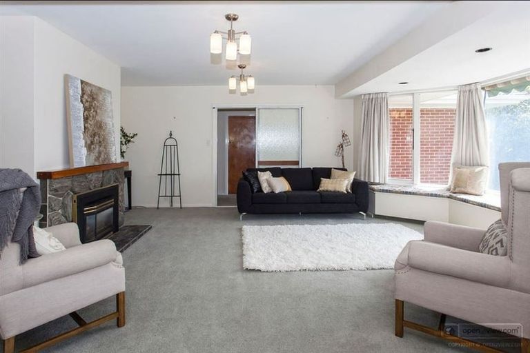 Photo of property in 42 Grahams Road, Ilam, Christchurch, 8041