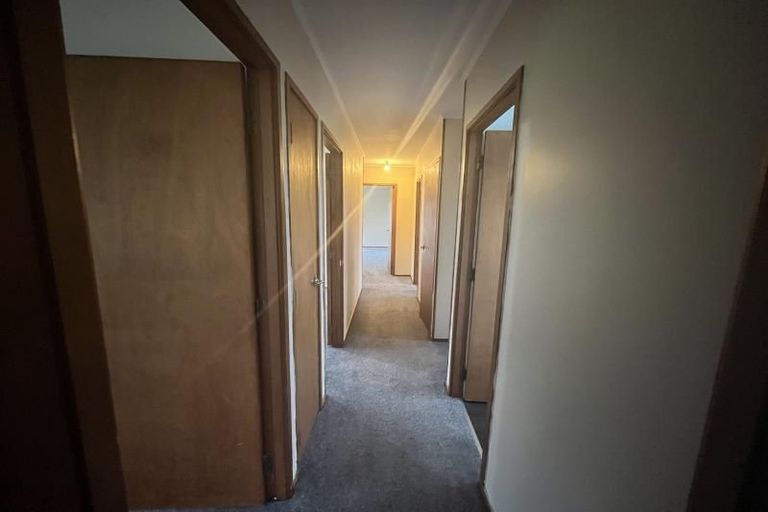 Photo of property in 4 Kilcar Place, Massey, Auckland, 0614