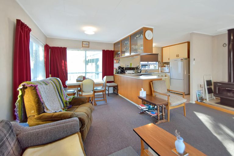 Photo of property in 4 Benmore Place, Omarama, 9412