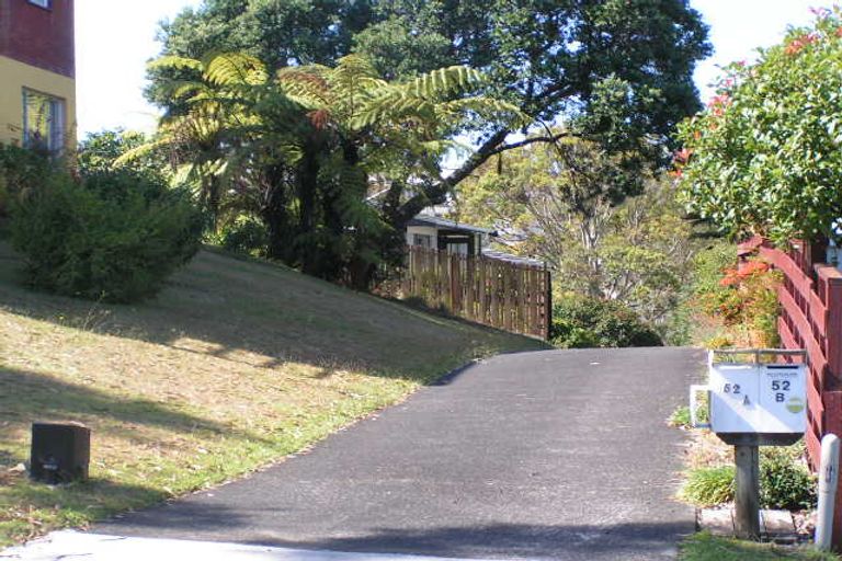 Photo of property in 2/52 Knightsbridge Drive, Forrest Hill, Auckland, 0620