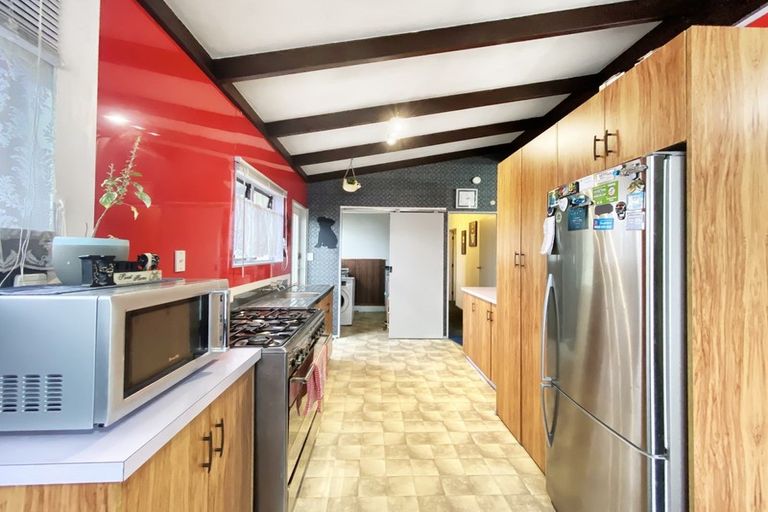 Photo of property in 7 Pohutukawa Drive, Owhata, Rotorua, 3010