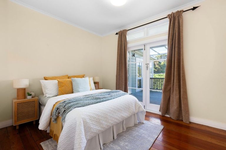 Photo of property in 76 Tilley Road, Paekakariki, 5034