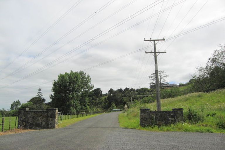 Photo of property in 22b Stone Road, Bombay, 2675