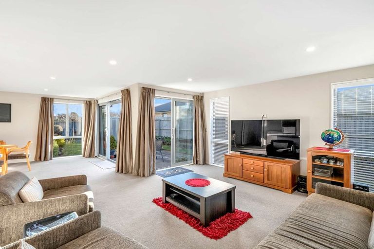 Photo of property in 28 Northwater Drive, Northwood, Christchurch, 8051