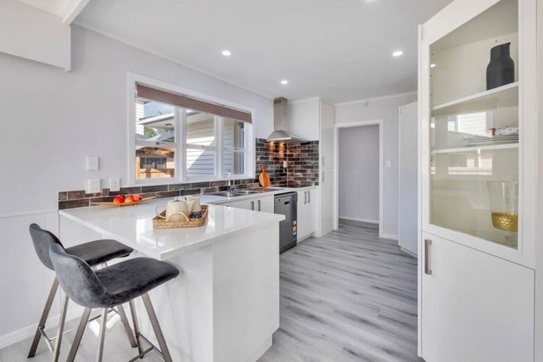 Photo of property in 16 George Street, Papakura, 2110