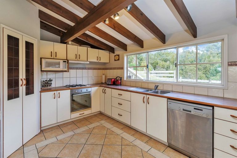 Photo of property in 472 Marua Road, Hikurangi, 0181