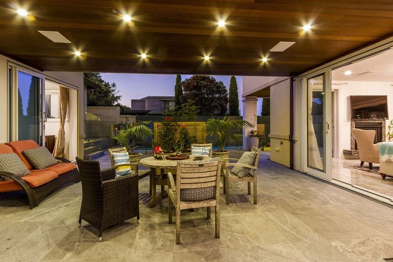 Photo of property in 2 Seacliffe Avenue, Belmont, Auckland, 0622