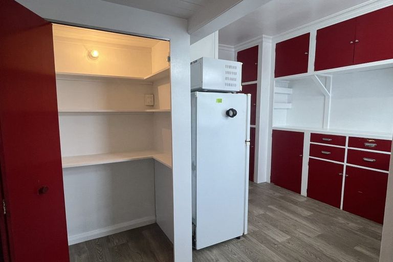 Photo of property in 76 Pitama Road, Awapuni, Palmerston North, 4412