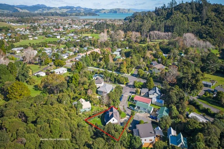 Photo of property in 27 Taurua Place, Coromandel, 3506