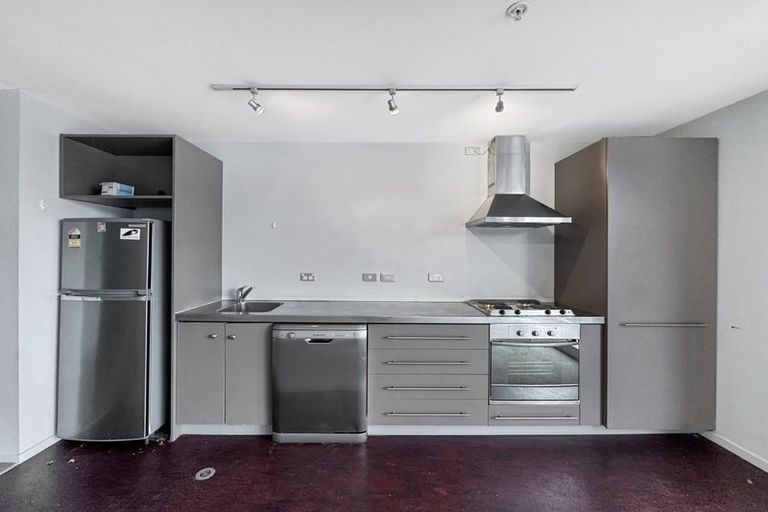 Photo of property in Vespa Apartments, 505/20 Hanson Street, Mount Cook, Wellington, 6021