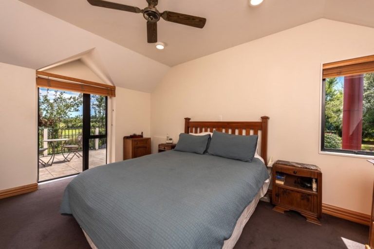 Photo of property in 312 Heatherlea Road East, Levin, 5571