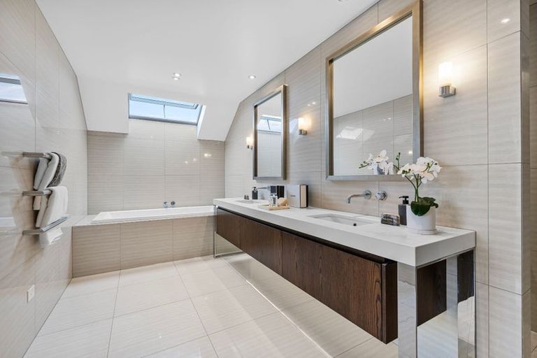 Photo of property in 6 Circuit Street, Merivale, Christchurch, 8052